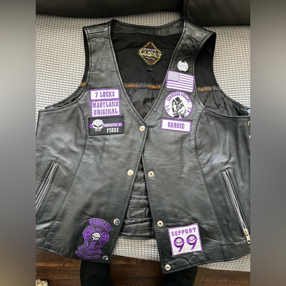 Ladies Black Leather Motorcycle Vest with Patches size XL - Picture 1 of 2